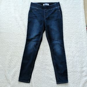 Old Navy Rockstar Super Skinny Jeggings